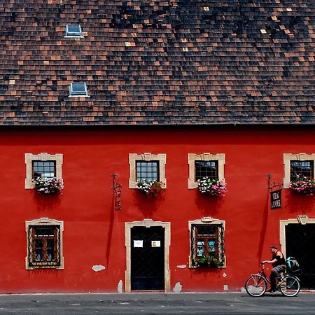 Bed and Breakfast Rubra Panzio Вац Экстерьер фото