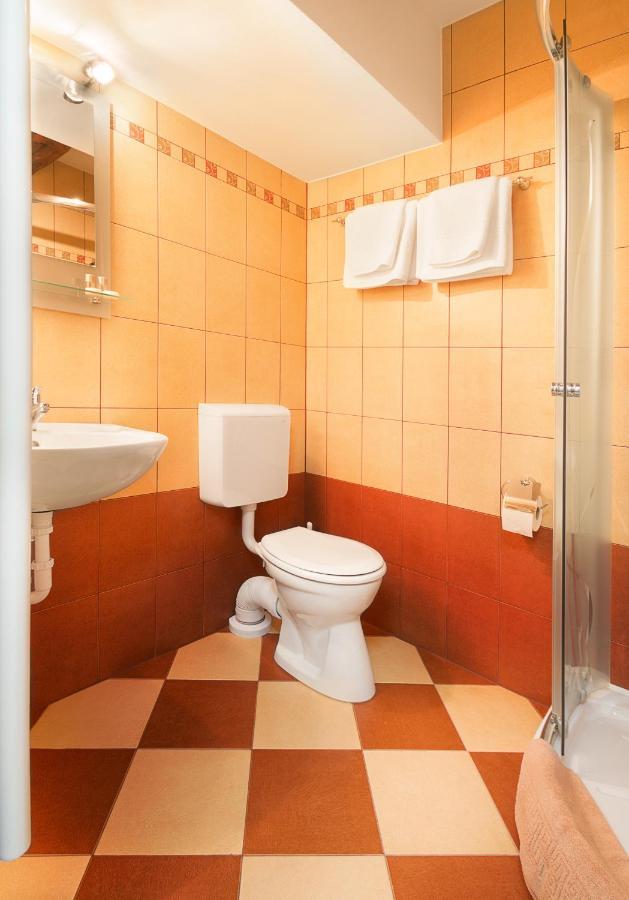 Bed and Breakfast Rubra Panzio Вац Экстерьер фото
